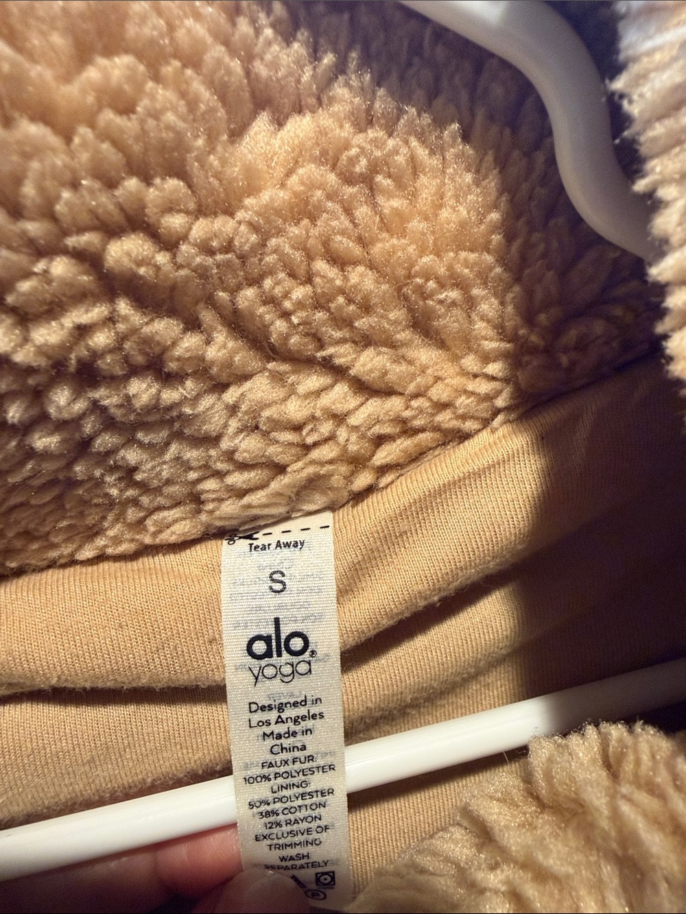 Alo Women’s Faux-Sherpa Zip Jacket - Camel - Picture 4 of 4